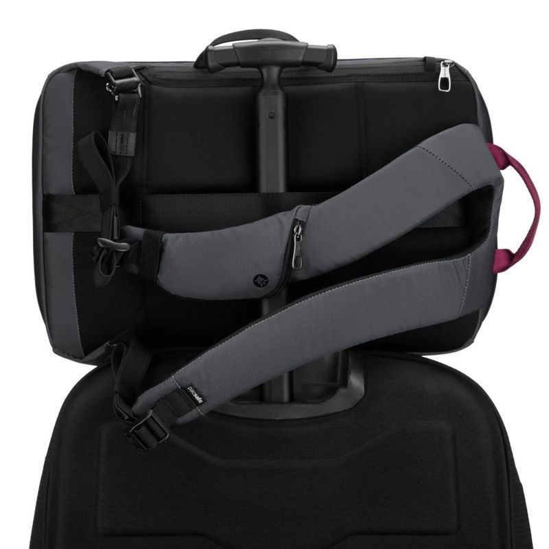 Anti-theft backpack bag &laquo;METROSAFE X 18&raquo;